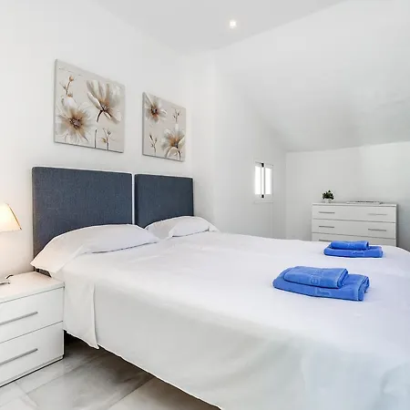 Appartement Front Line Penthouse Puerto Banus With Sea Views Marbellac