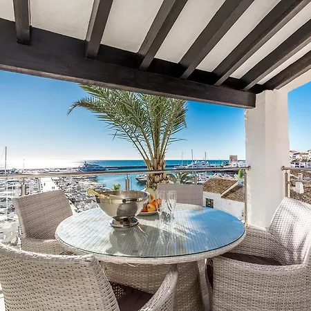 Front Line Penthouse Puerto Banus With Sea Views Lejlighed *