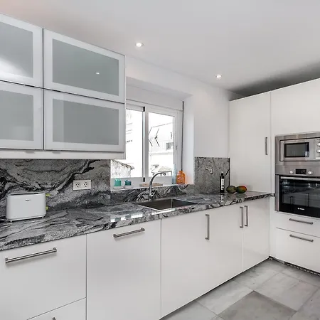 Front Line Penthouse Puerto Banus With Sea Views * Marbella